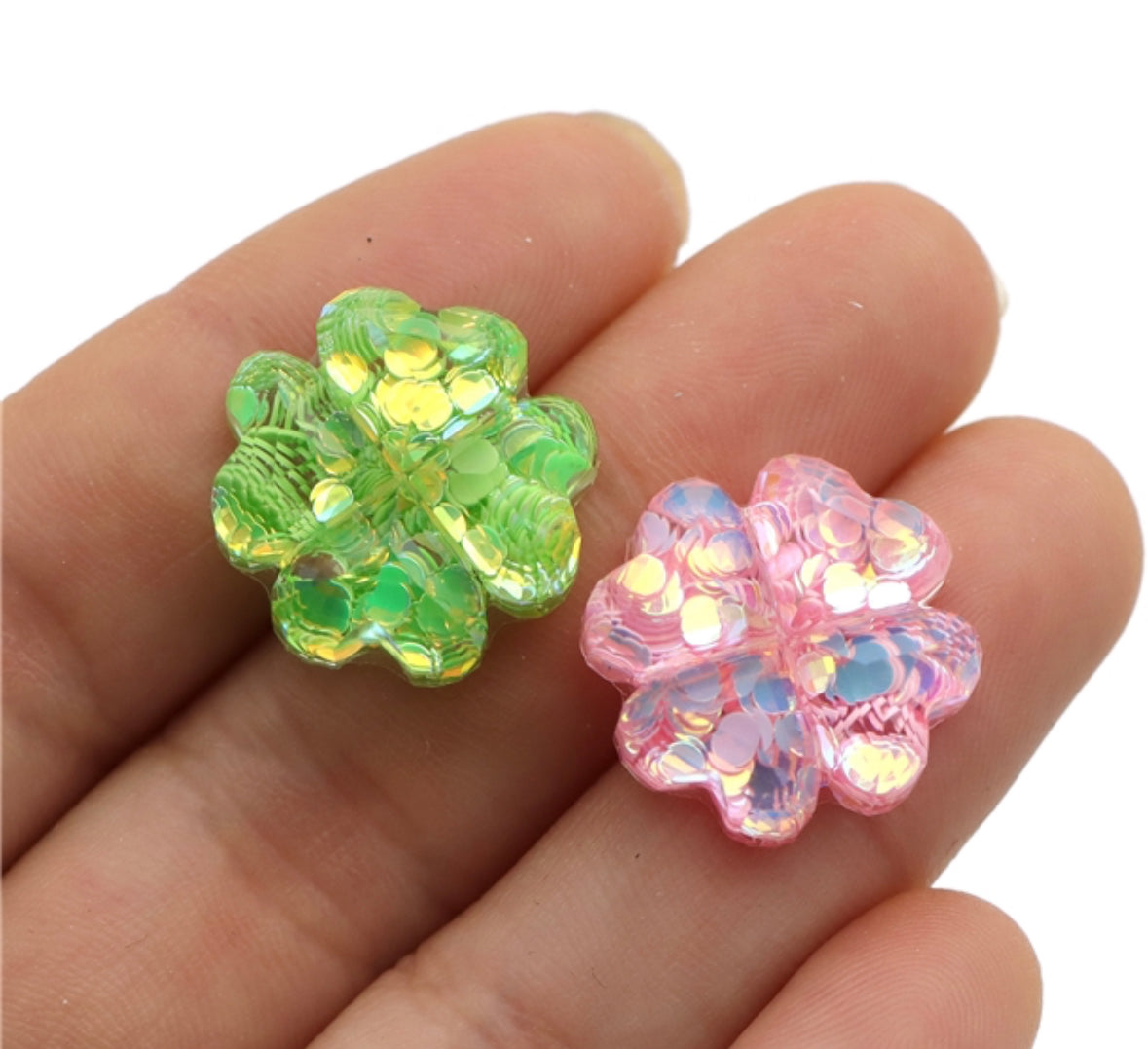 Iridescent | 3D Clover Resin